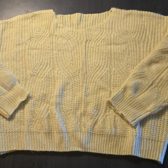 NWT Yellow Knit Loose Fit Sweater - Picture 6 of 9